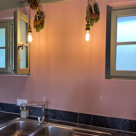 La Maison Du Père Louis * Saint-Cyr-le-Chatoux